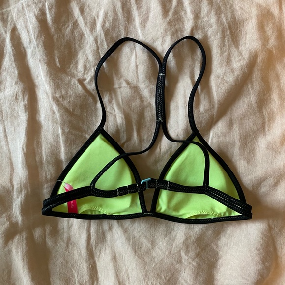 Lime green VS bikini top - Picture 2 of 2